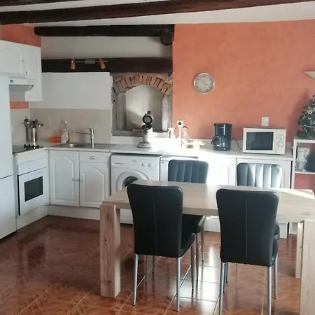 Country house Confortable 2 Pers, Parking, Terrasse Privative - - Fr-1-744-52 *