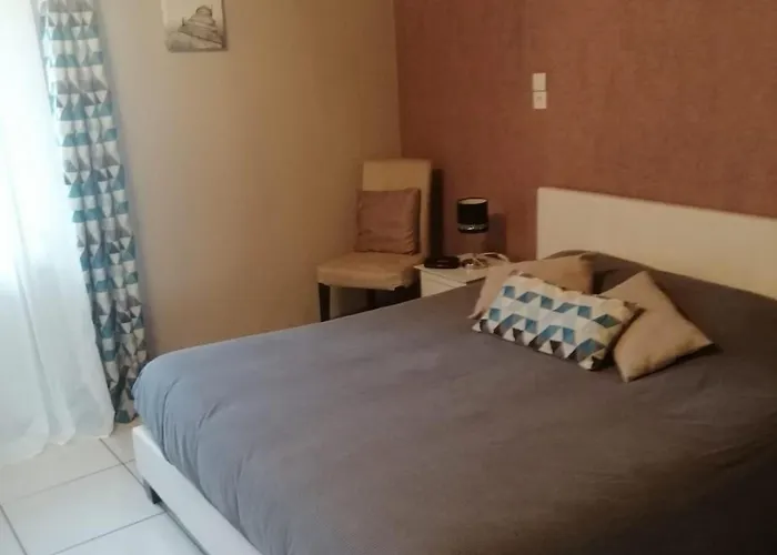 Vakantiehuis Confortable 2 Pers, Parking, Terrasse Privative - - Fr-1-744-52